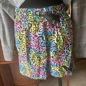 Colorful Body Glove 17” swim trunks Small